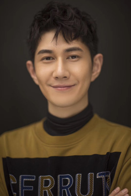 何明翰