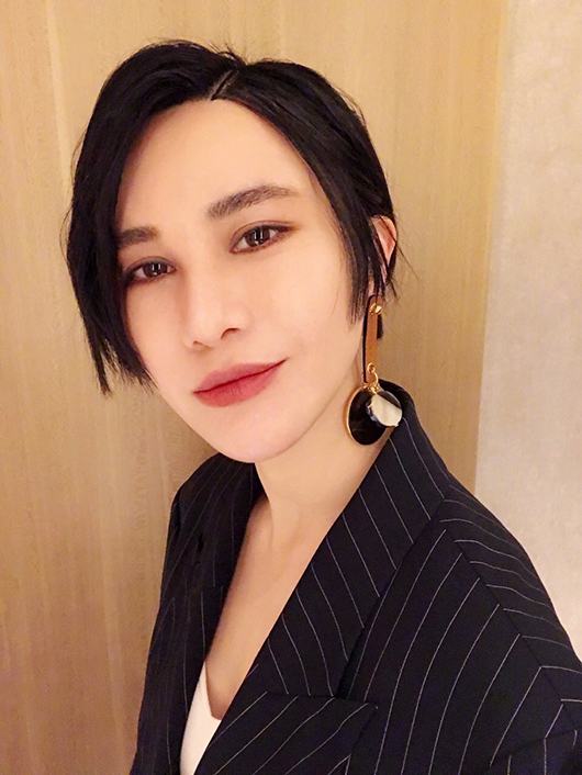 尚雯婕发文力挺张靓颖：急功近利的男友配不上她