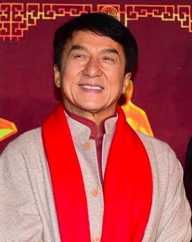 成龙被曝或将再登央视春晚 携群星合唱《中国》