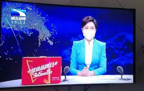 湖北主持人戴口罩播报 网友：电视史上第一次！