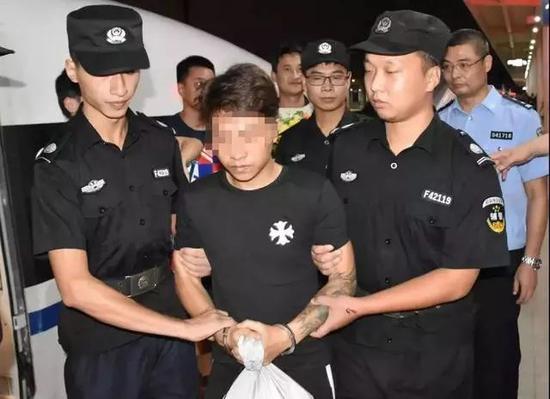 网红“乞丐哥”涉嫌拐卖未成年人被抓捕 网友：太可怕了！