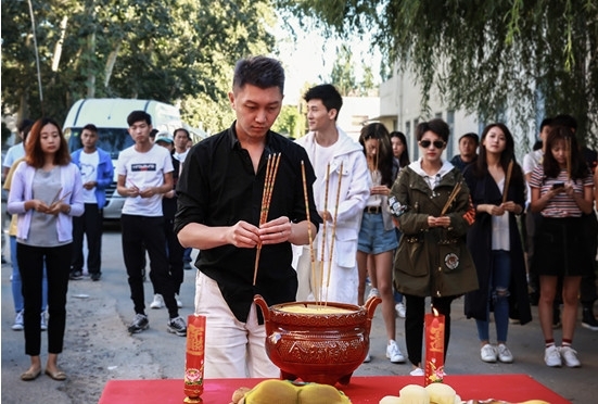 网络剧《日落天通苑》今日开机 新生代演员倾力加盟