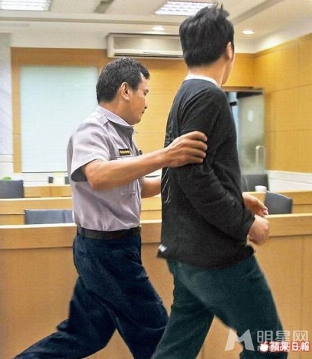 李宗瑞现身北检