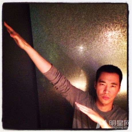 徐静蕾微博首晒黄立行照片 两人恋情疑曝光