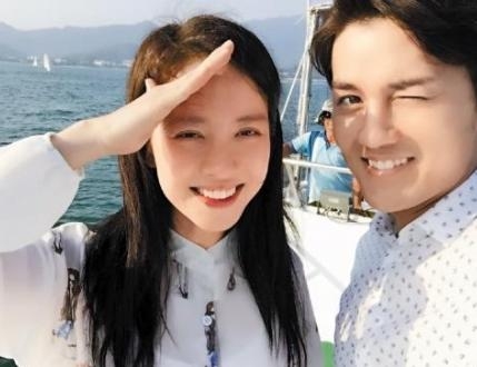 吴克羣深情喊“我知道我是爱你的”  示爱何超莲？