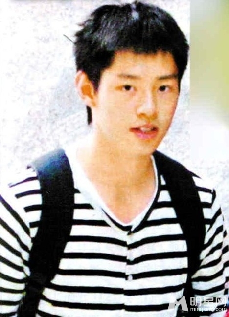 谭咏麟不同意儿子踏足圈内 谭晓风死不妥协