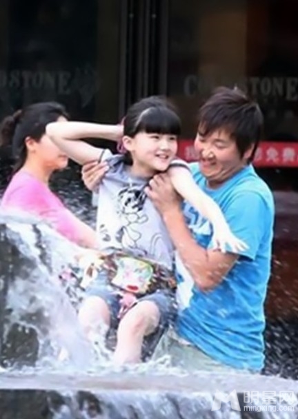 孙楠买红妹暗战终结 女儿疑似由老爸抚养