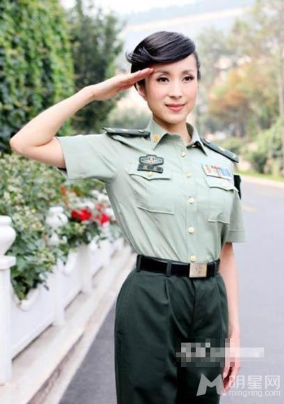 开扒汤灿幕后不为人知的成名心酸史