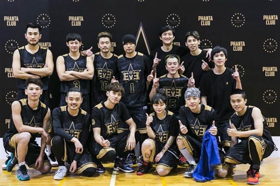 台湾东西区明星篮球对抗赛周杰伦险胜林俊杰