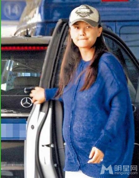 马雅舒被曝已生产 剖腹生下6斤混血女婴