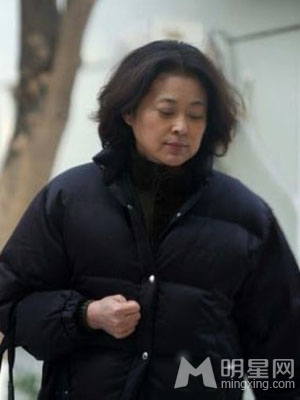 倪萍风光背后鲜为人知的凄惨身世