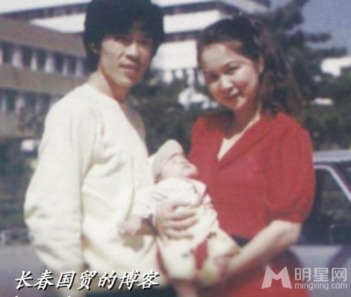 蔡明儿子丁丁首次曝光 泰囧的编剧之一