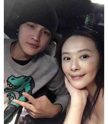 萧淑慎和男友资料图