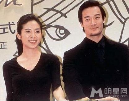 曝38岁杨采妮与分手9年男友复合 秘密谋定婚期