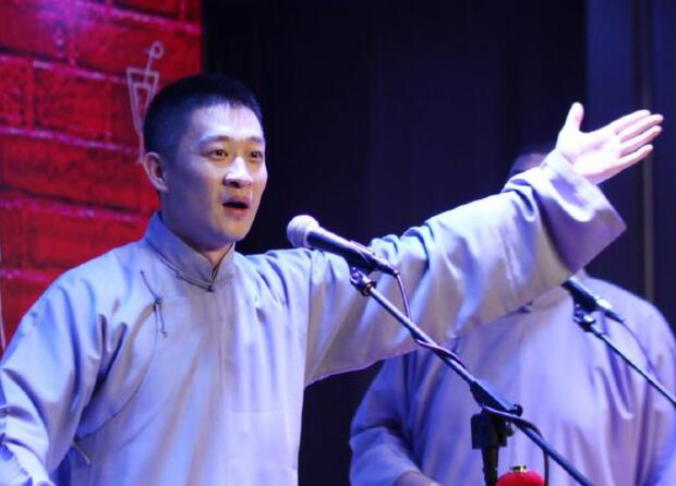 曹云金离婚转账唐菀500万 昔日夫妻为何到这一地步？