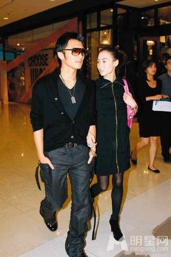 传锋芝两周后正式离婚 霆锋称离婚不是儿戏