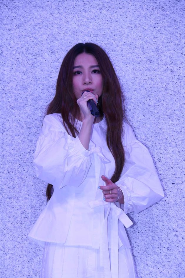 田馥甄自曝35岁去冻卵 计划和家人出游