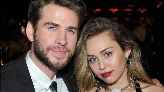 利亚姆海姆斯沃斯（Liam Hemsworth）与麦粒塞勒斯（Miley Cyrus）