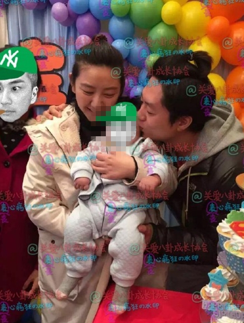 凌潇肃唐一菲庆祝儿子百天 在老家高调摆宴