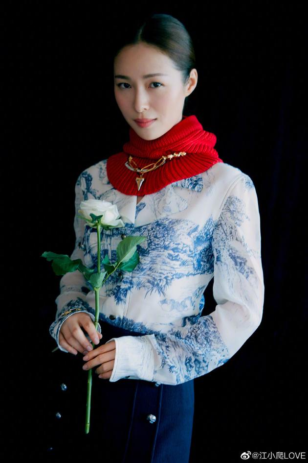 江一燕插足风波后首发文 称“我始终都相信爱”