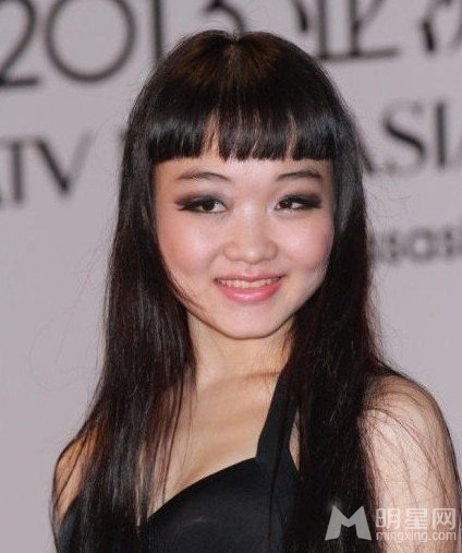 奇葩亚姐挑战选美极限 歪瓜裂枣齐齐亮相