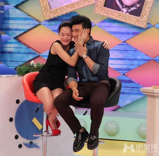吴奇隆做客康熙来了 同小S暧昧互动似夫妻