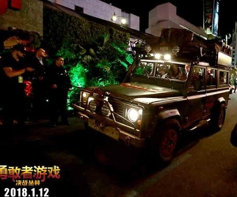 巨石强森即将再度当爹 首次携带女友公开亮相
