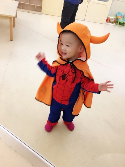 吴所谓万圣节妆容倍显可爱