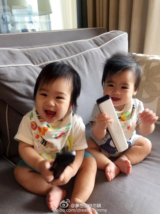 林志颖儿子笑容可爱