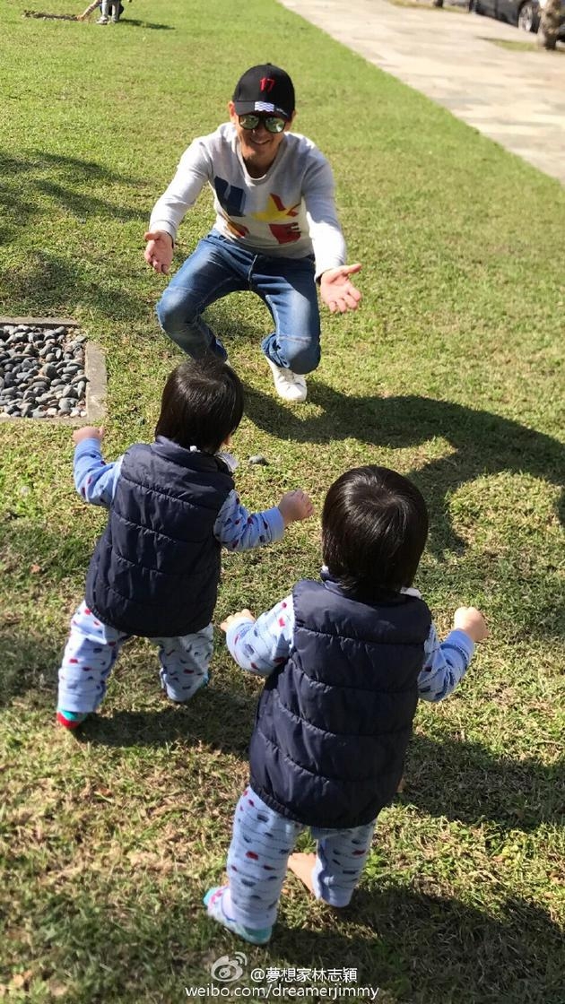 林志颖和双胞胎儿子