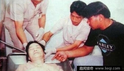 一代歌后邓丽君真实死因被曝光(1)