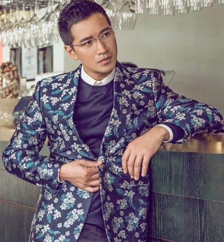 何晟铭全新写真曝光 网友直呼男友力爆棚