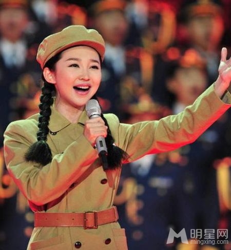 王芳成春晚民歌独苗 感恩心面对不同声音