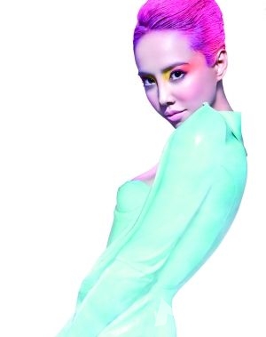 天后蔡依林新歌热辣来袭 诗人漫步唯美浪漫
