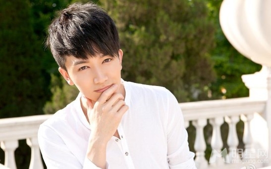 情歌小王子许诺新单曲感人至深 获歌迷热捧