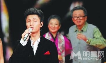 春晚捧红《好久没回家》 徐子崴复制王菲传奇
