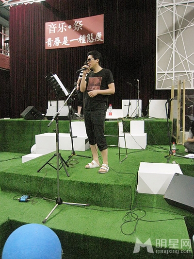 水木年华现身小柯剧场排练 音乐祭演唱曲目曝光