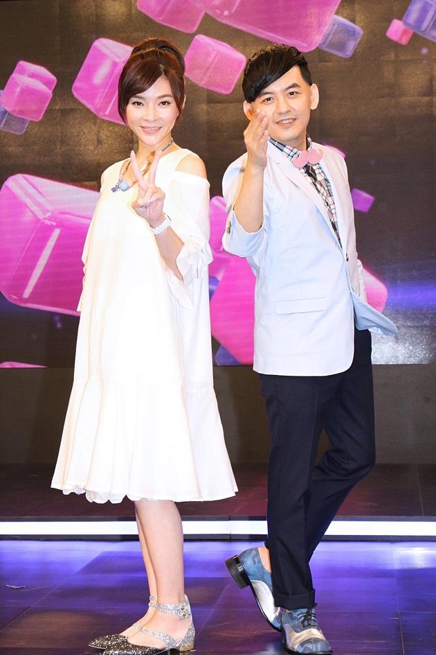 黄子佼主持益智节目 邀请前女友父母来参加
