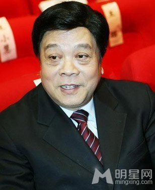 赵忠祥批吴秀波接戏随意：糟蹋他这块材料了