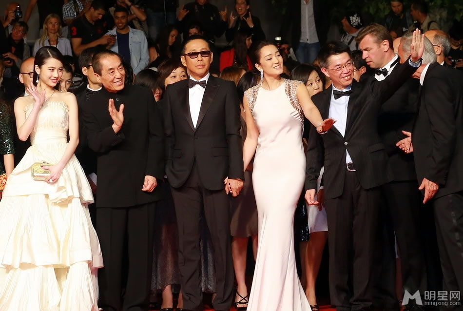 张艺谋携归来戛纳首映两代谋女郎老辣对清纯_图-1