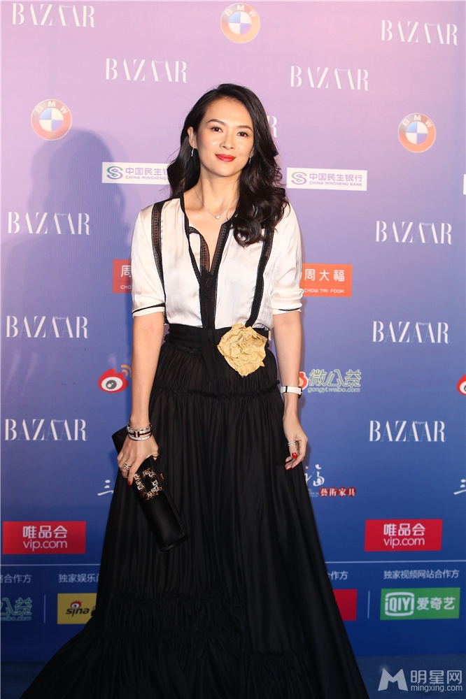 章子怡复古装现身芭莎慈善夜为公益豪掷千金_图-2