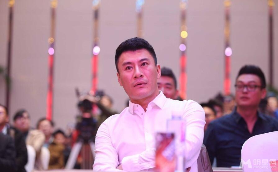 情感大戏《靓丽主播》开机贾乃亮与霍思燕身陷“四角恋”_图-20