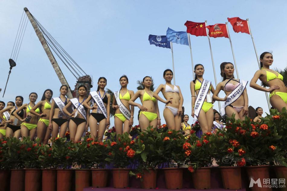 2015海陆空盛筵美女云集各路美女比基尼争艳_图-3