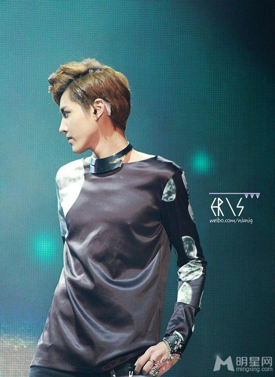 吴亦凡2012年首尔SHOWCASE倾情演唱颜神颜值爆表引粉丝尖叫_图-8