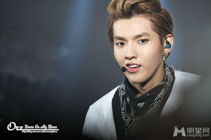 吴亦凡2013年SMWEEK演出精彩粉丝欢呼颜值高_图-12