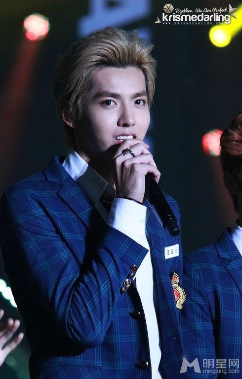 2013melonmusicawards颁奖典礼吴亦凡率领EXO兄弟帅气亮相_图-7