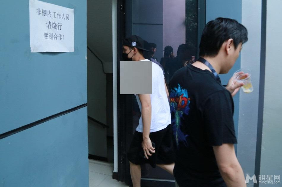 《爵迹》开拍吴亦凡陈伟霆李治廷王源严屹宽纷纷赴约_图-3