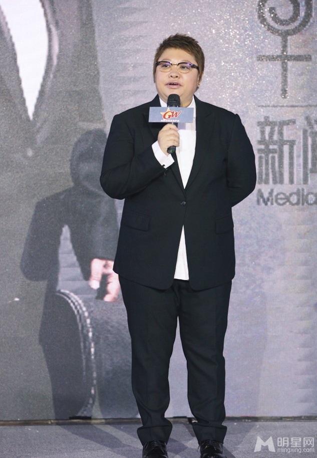 韩红揭巡演场次谈黄晓明婚礼:不会帮挡酒_图-10