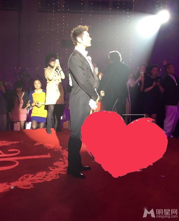 黄晓明杨颖婚礼内场布置超奢华亲吻掀高潮_图-23
