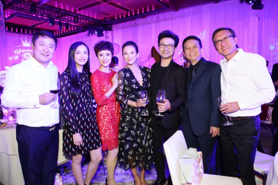 汪峰章子怡为爱女办百日宴众星前来祝贺_图-7